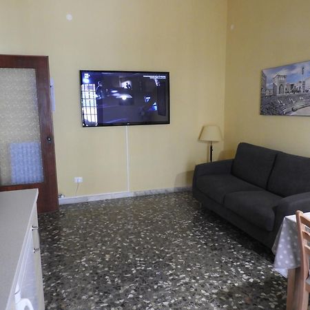 Oleandro E Glicine Apartment Lecce Exterior photo