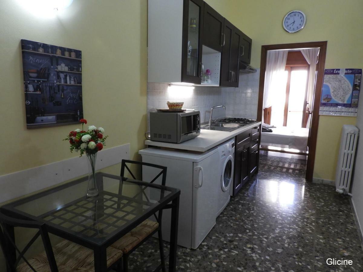 Oleandro E Glicine Apartment Lecce Exterior photo