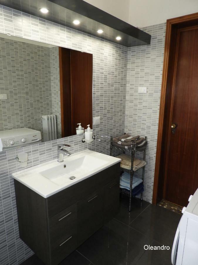 Oleandro E Glicine Apartment Lecce Exterior photo